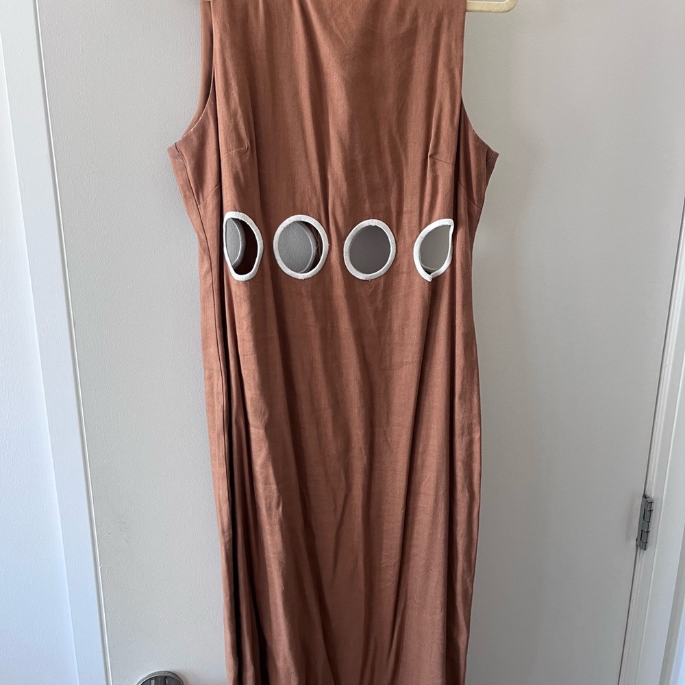 ANTONIO MELANI Rust Brown Maxi Dress with White Ring Cutouts